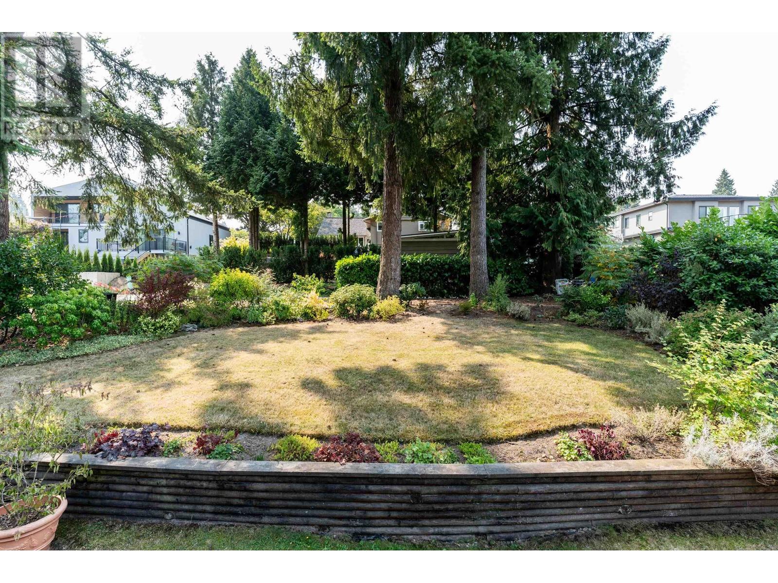 7996 Lakefield Drive, Burnaby, British Columbia  V5E 3W8 - Photo 35 - R2810721