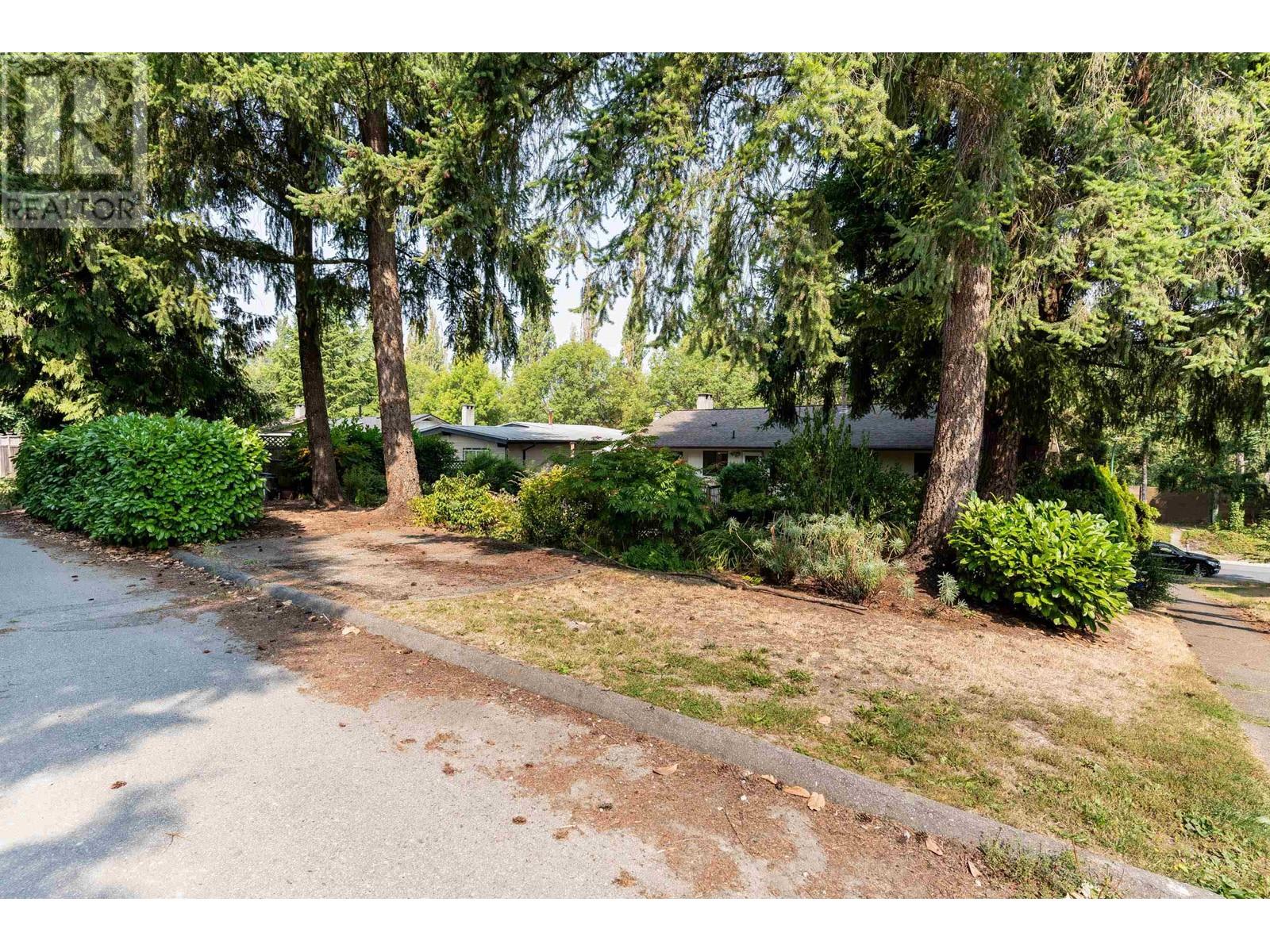 7996 Lakefield Drive, Burnaby, British Columbia  V5E 3W8 - Photo 39 - R2810721