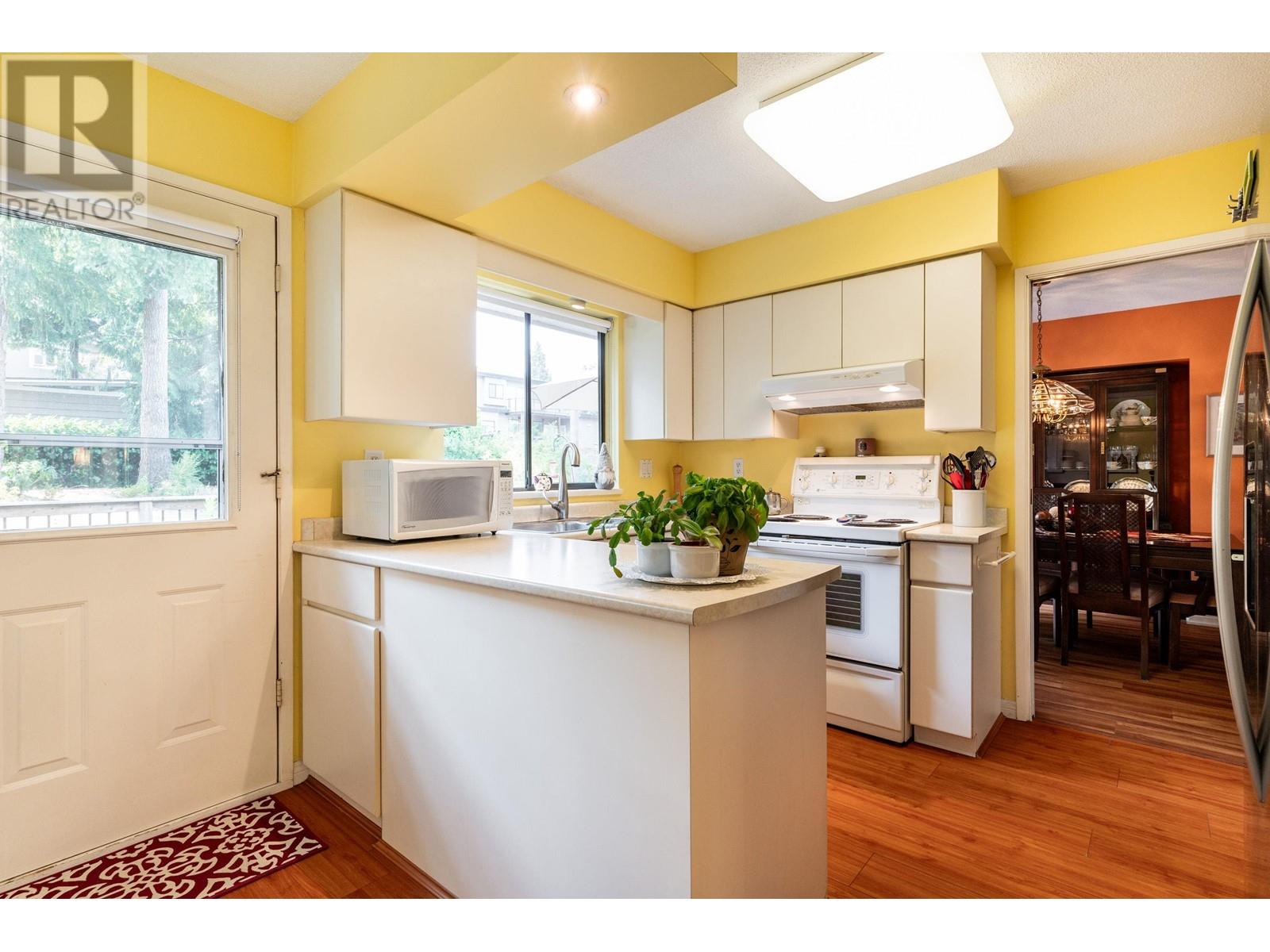 7996 Lakefield Drive, Burnaby, British Columbia  V5E 3W8 - Photo 13 - R2810721