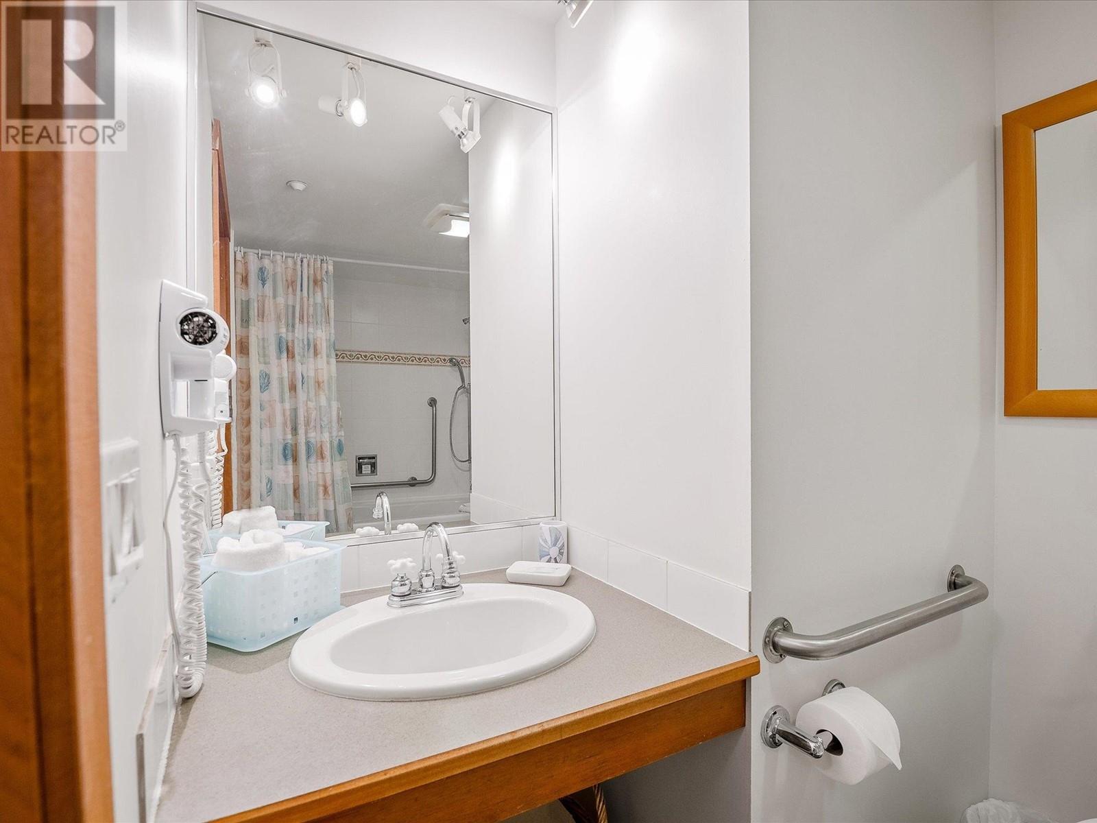 318 4660 Blackcomb Way, Whistler, British Columbia  V0N 1B4 - Photo 13 - R2810980