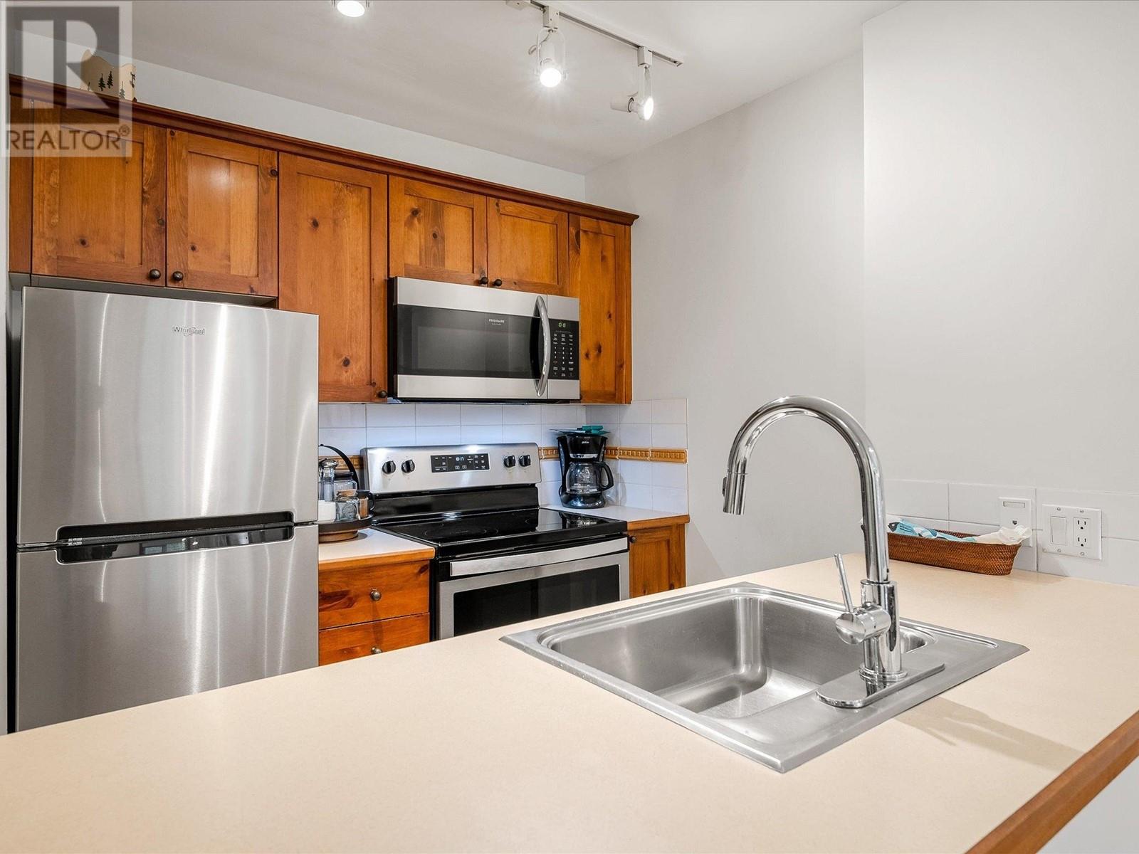 318 4660 Blackcomb Way, Whistler, British Columbia  V0N 1B4 - Photo 8 - R2810980