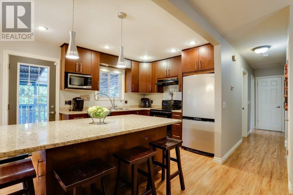 958 Raymond Avenue, Port Coquitlam, British Columbia  V3B 2M7 - Photo 5 - R2810958
