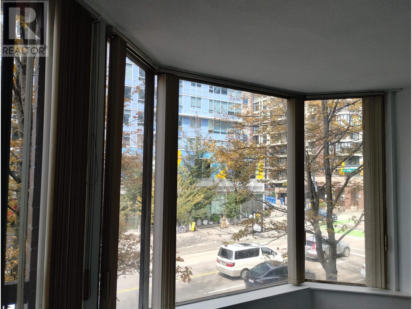 403 1330 Burrard Street, Vancouver, British Columbia  V6Z 2B8 - Photo 7 - R2810929