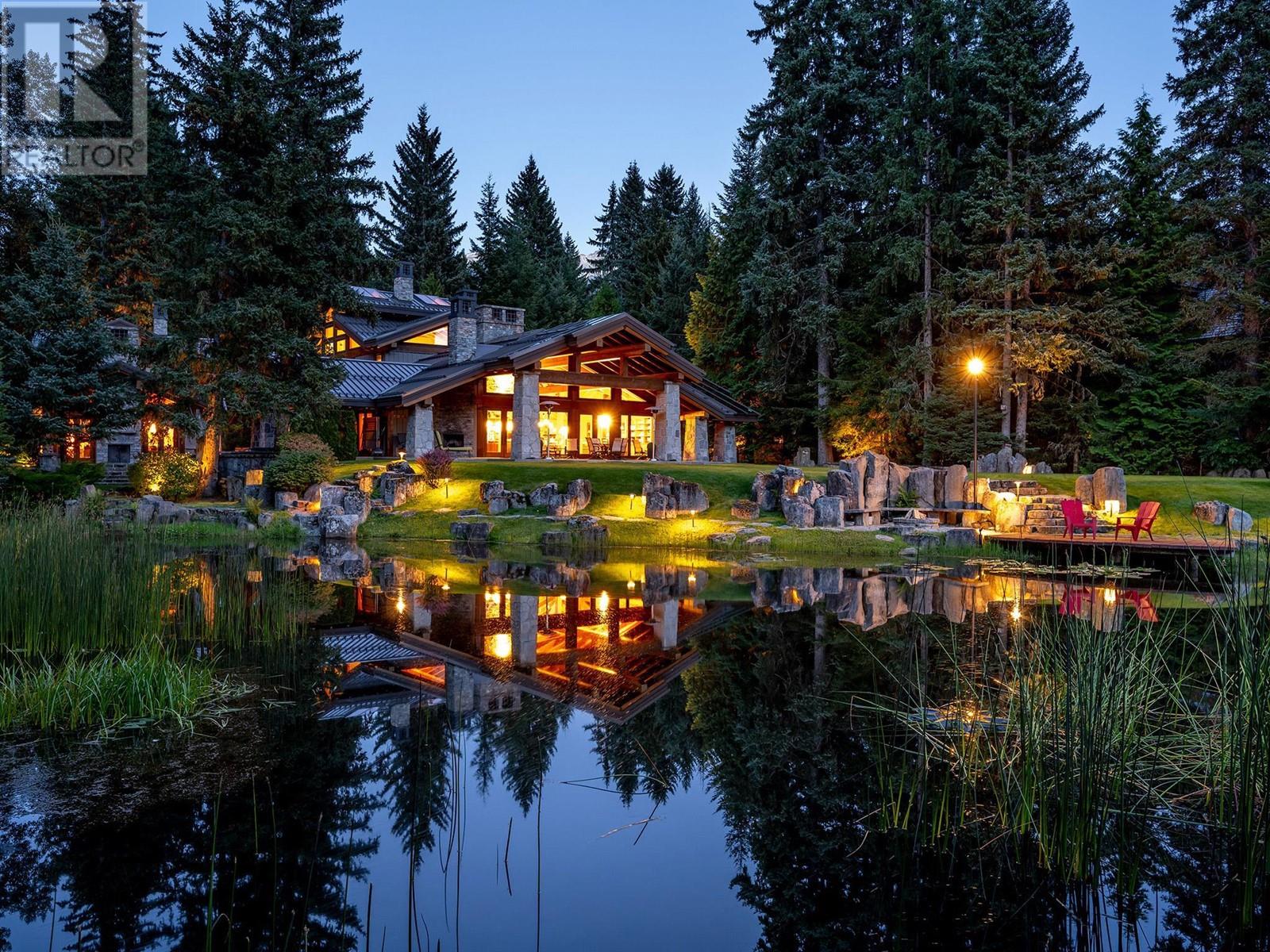 6805 Crabapple Drive, Whistler, British Columbia  V8E 0C5 - Photo 2 - R2807275