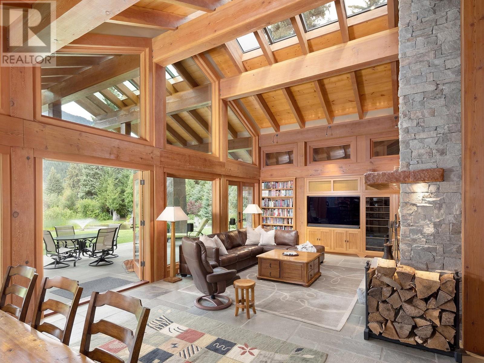 6805 Crabapple Drive, Whistler, British Columbia  V8E 0C5 - Photo 9 - R2807275