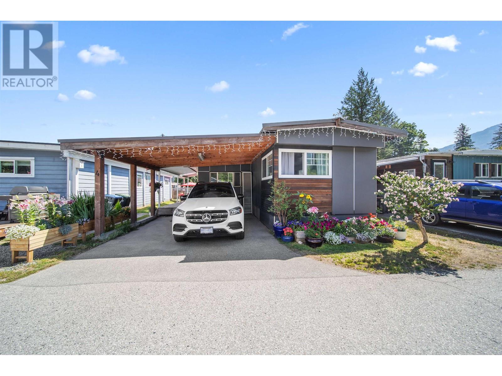 4 39768 Government Road, Squamish, British Columbia  V8B 0B6 - Photo 4 - R2811054