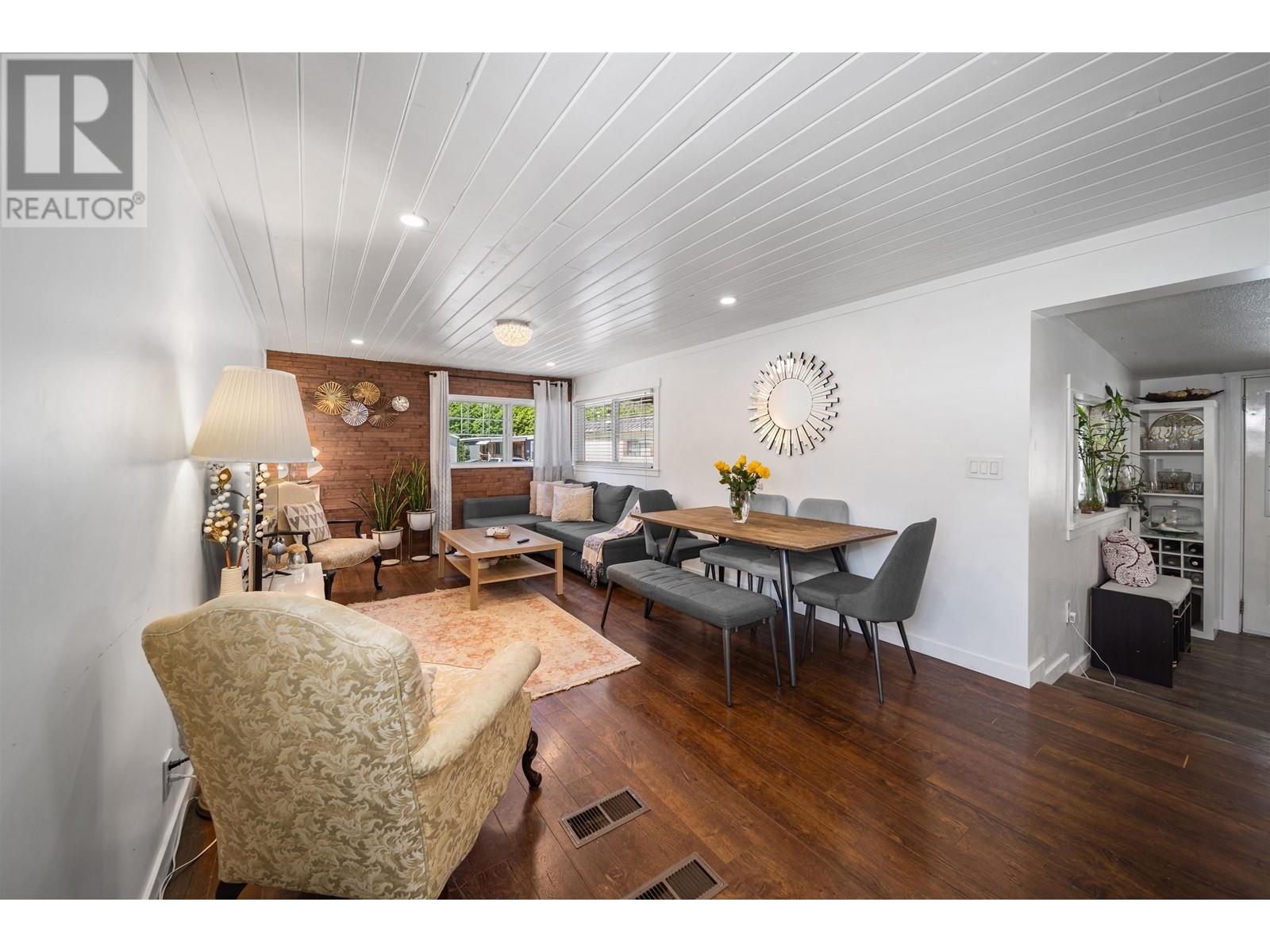 4 39768 Government Road, Squamish, British Columbia  V8B 0B6 - Photo 7 - R2811054