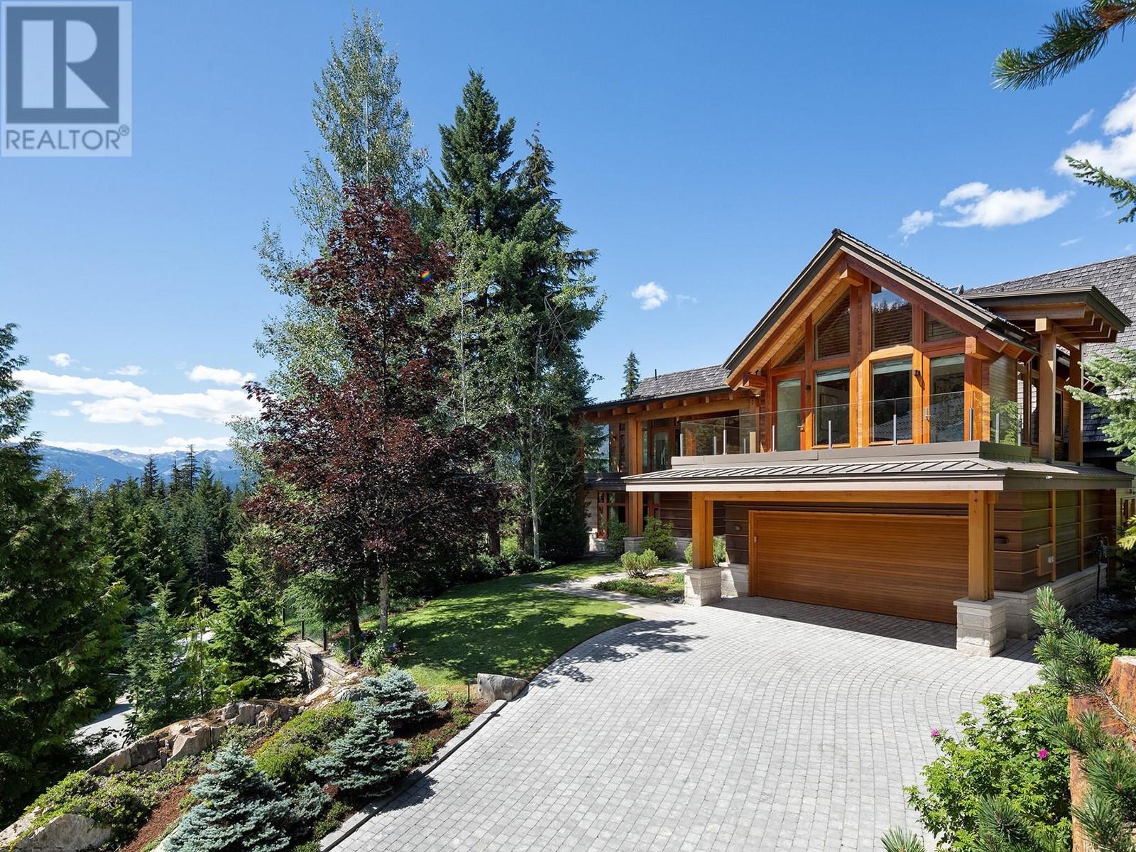 2947 High Point Drive, Whistler, British Columbia  V8E 0L6 - Photo 2 - R2806358