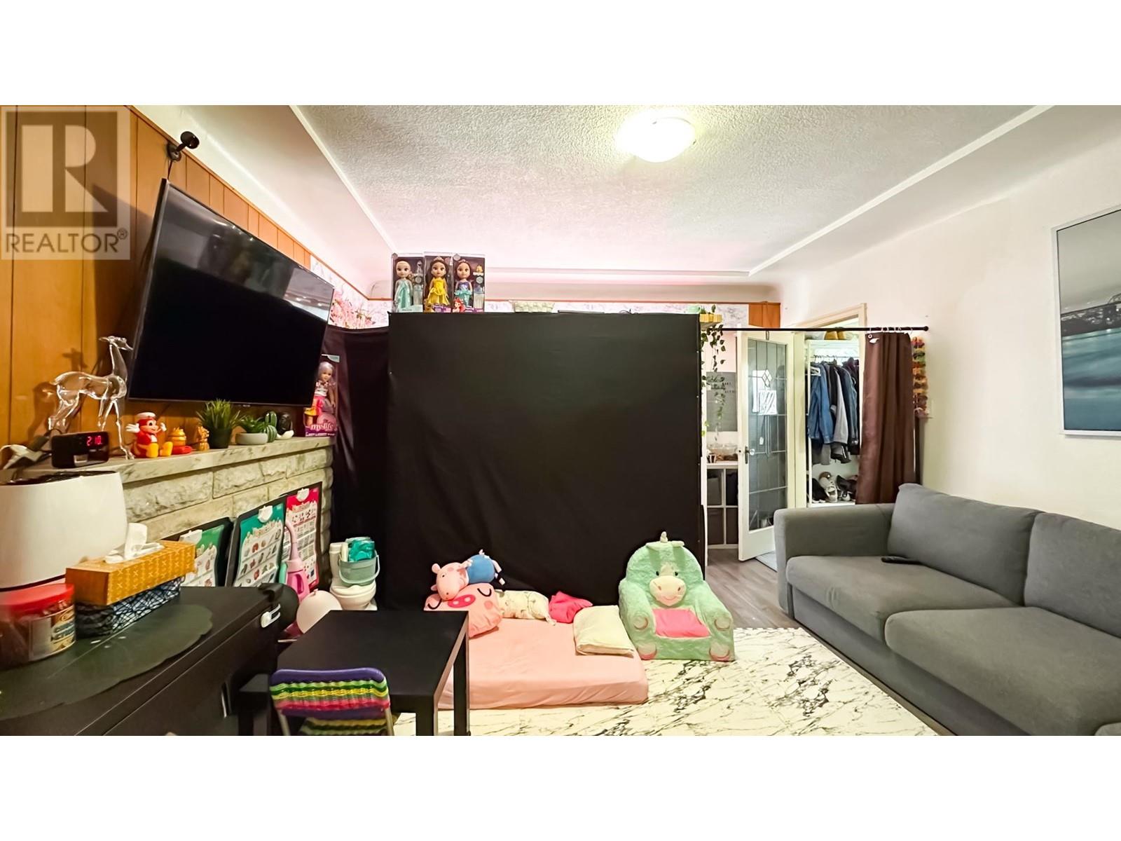 2075 E 44th Avenue, Vancouver, British Columbia  V5P 1N1 - Photo 11 - R2810830