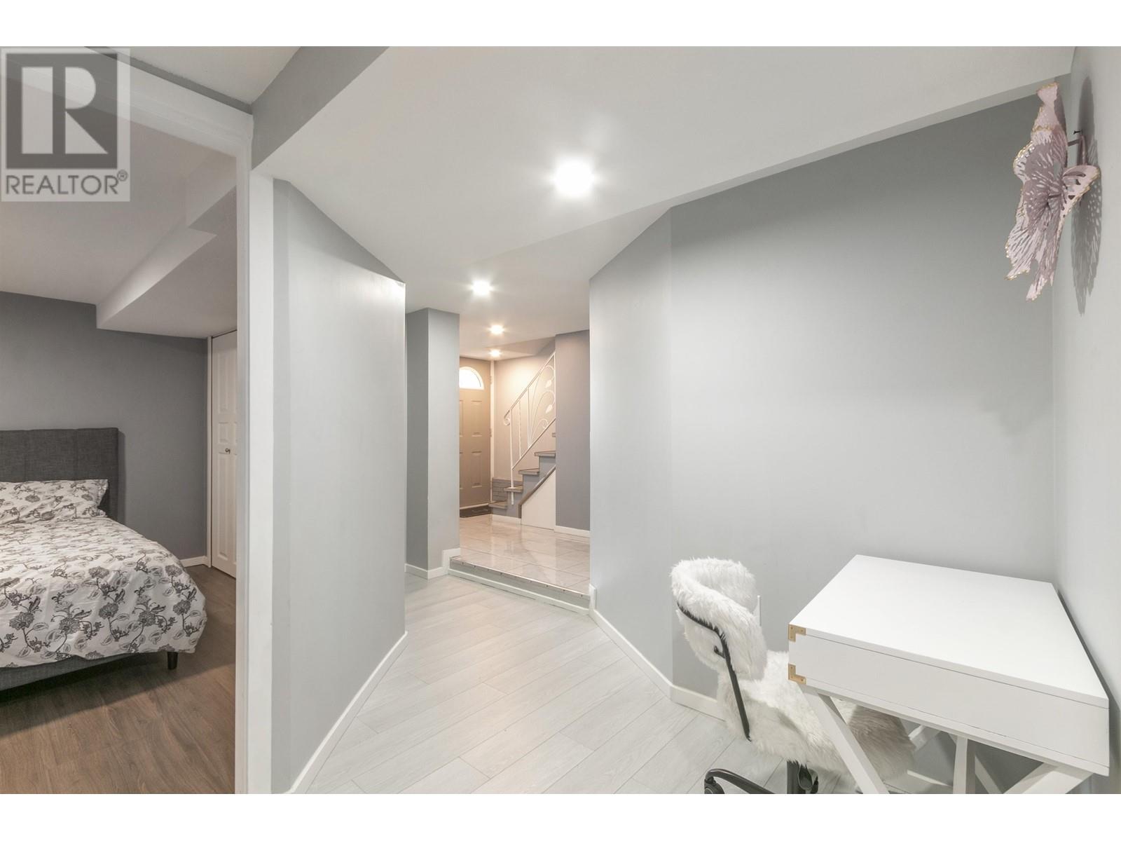 3625 Monmouth Avenue, Vancouver, British Columbia  V5R 5S4 - Photo 6 - R2811118
