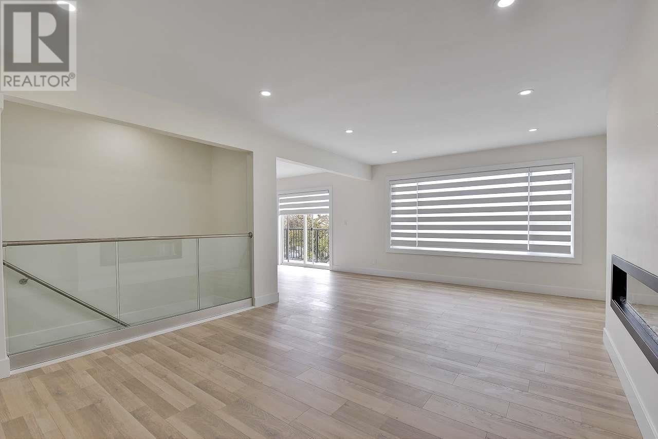 1115 E 61st Avenue, Vancouver, British Columbia  V5X 2C5 - Photo 2 - R2811149