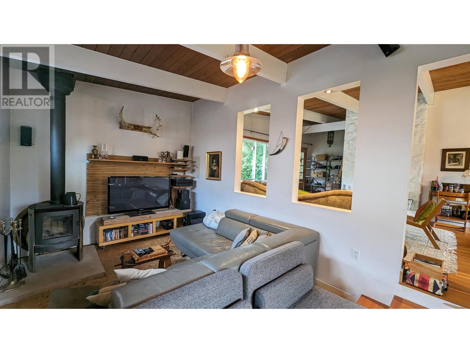 40349 Park Crescent, Squamish, British Columbia  V8B 0G2 - Photo 8 - R2810887