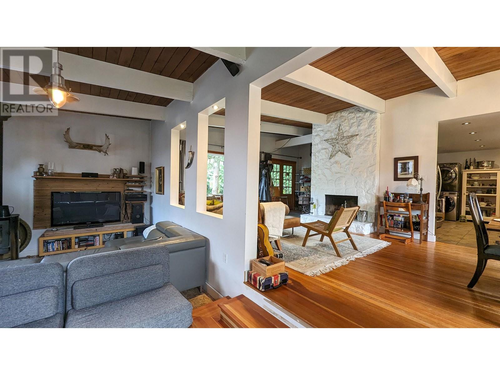 40349 Park Crescent, Squamish, British Columbia  V8B 0G2 - Photo 5 - R2810887