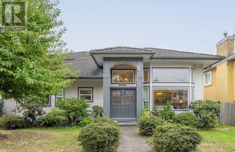 878 RIVERSIDE DRIVE, port coquitlam, British Columbia