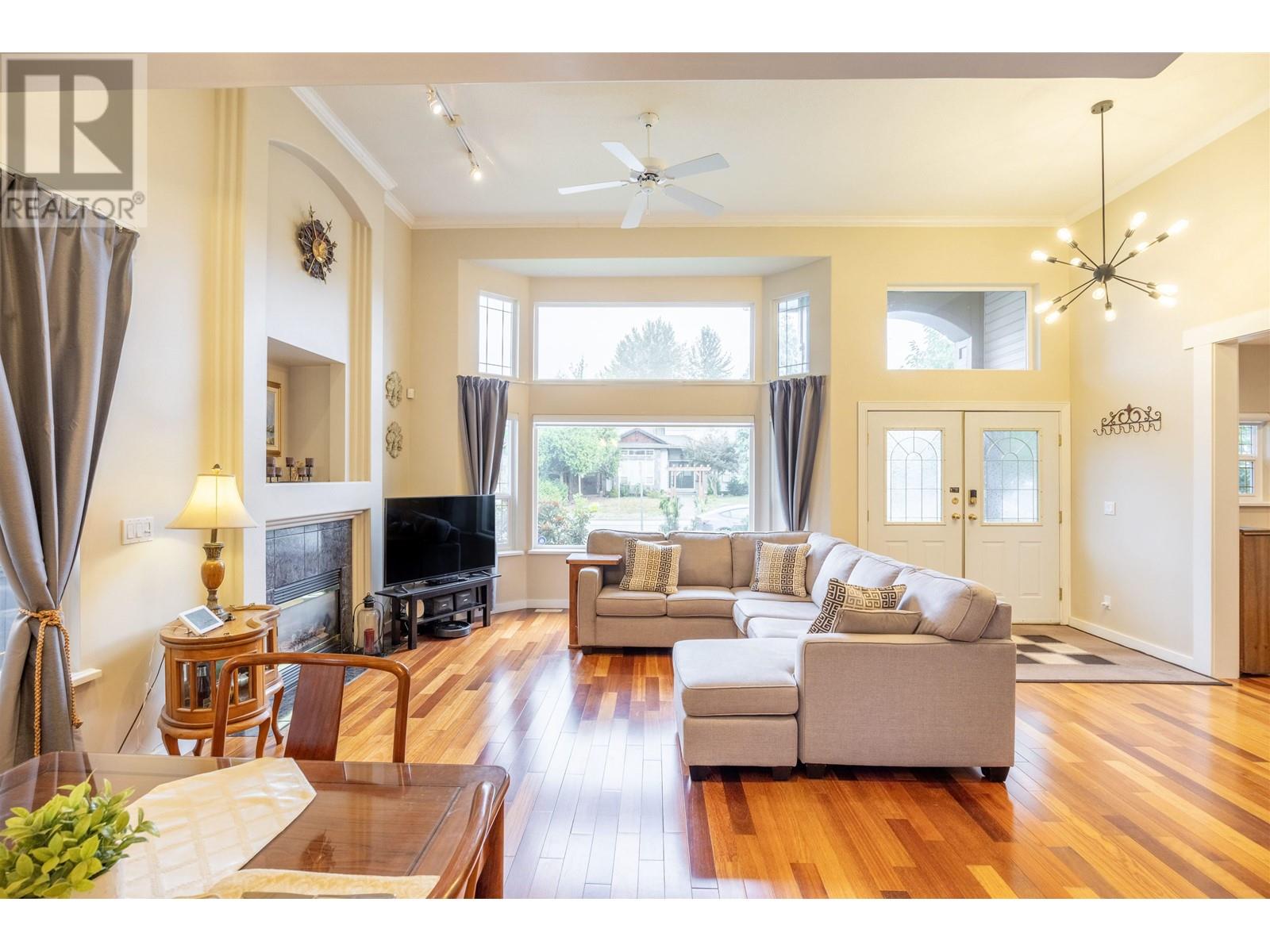 878 Riverside Drive, Port Coquitlam, British Columbia  V3B 7T3 - Photo 15 - R2810615
