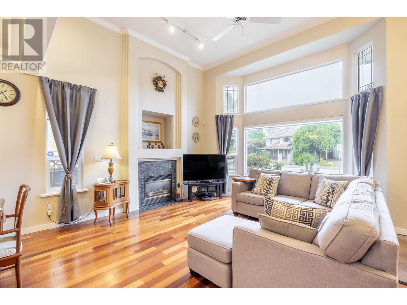 878 Riverside Drive, Port Coquitlam, British Columbia  V3B 7T3 - Photo 8 - R2810615