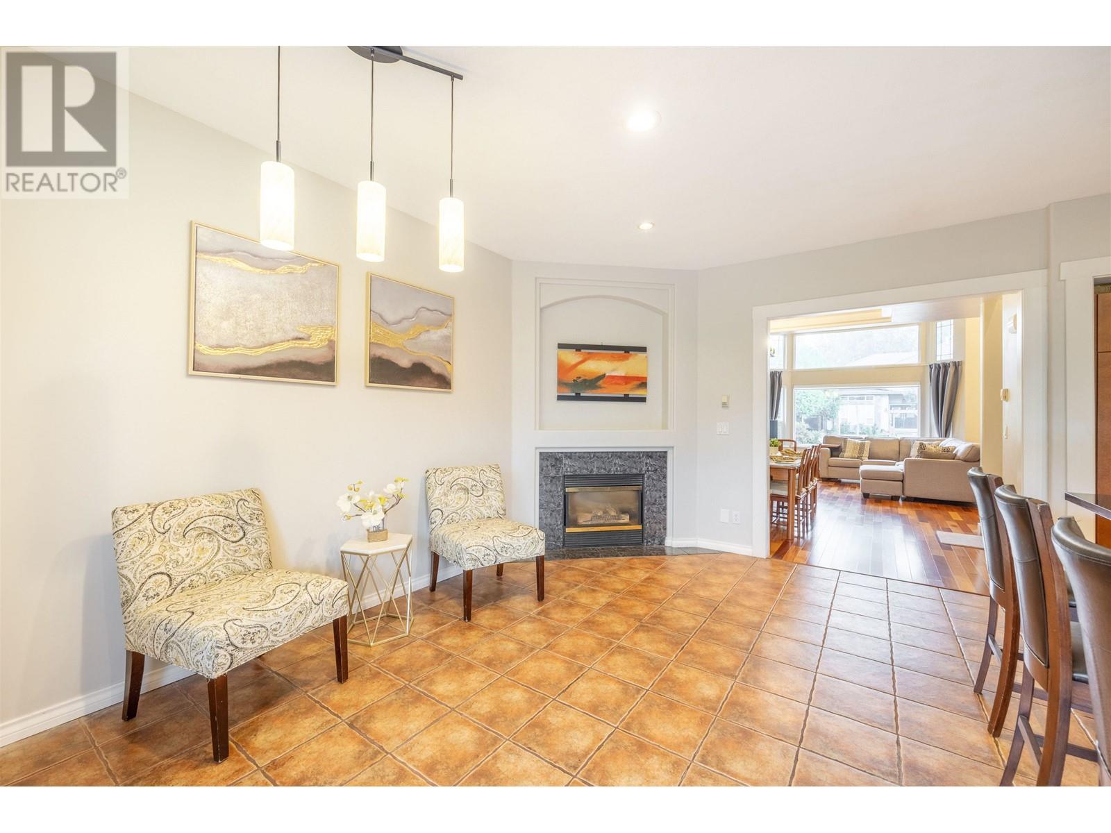 878 Riverside Drive, Port Coquitlam, British Columbia  V3B 7T3 - Photo 16 - R2810615