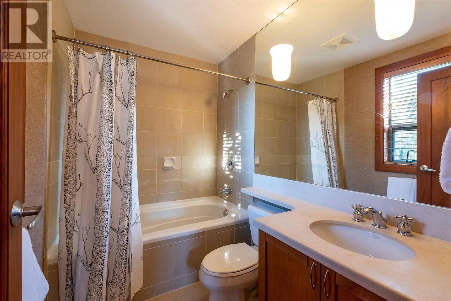 4712 Settebello Drive, Whistler, British Columbia  V8E 0Z4 - Photo 15 - R2811218