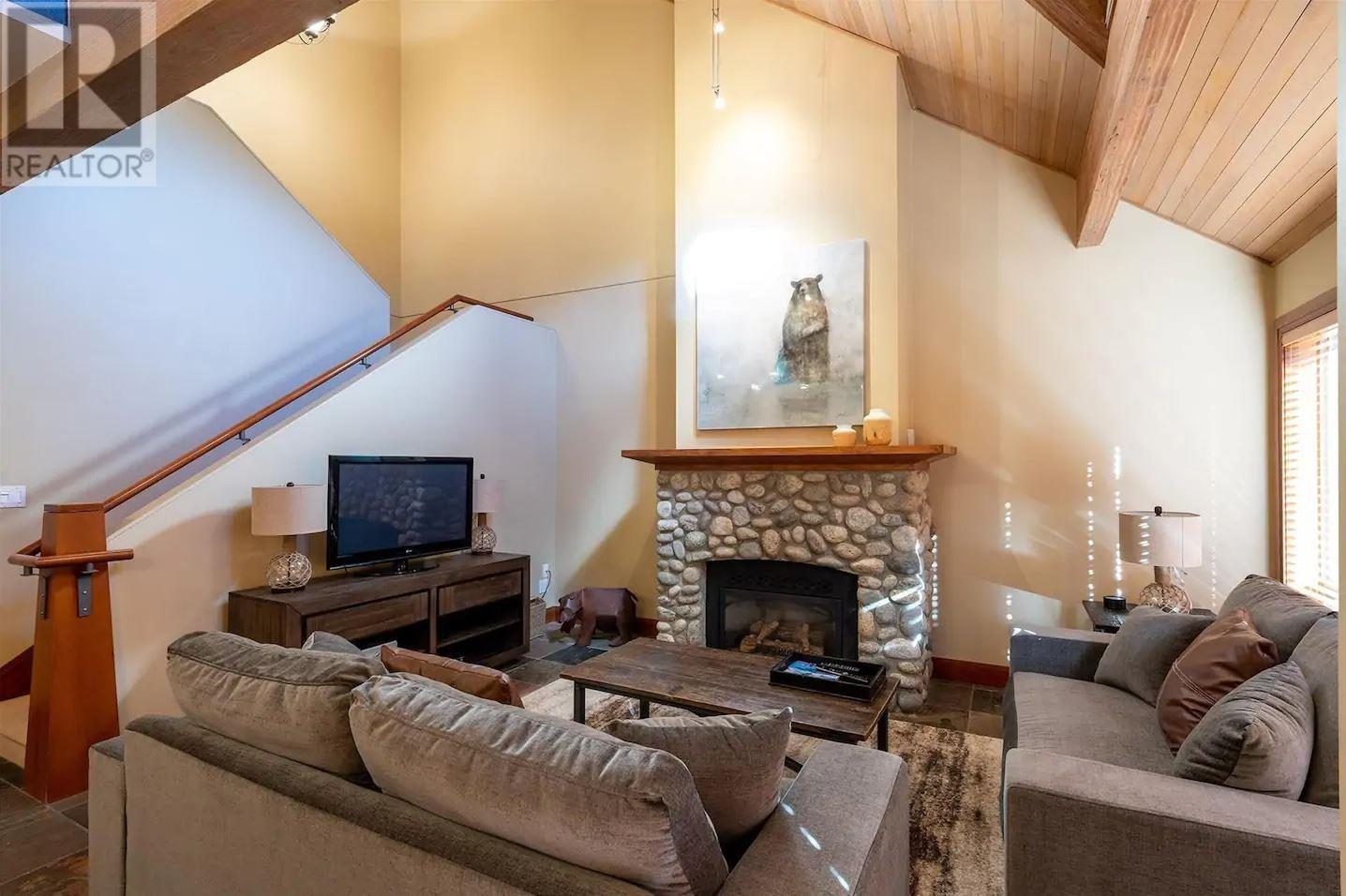 4712 Settebello Drive, Whistler, British Columbia  V8E 0Z4 - Photo 4 - R2811218