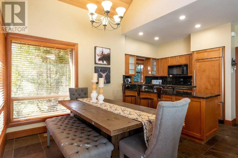 4712 Settebello Drive, Whistler, British Columbia  V8E 0Z4 - Photo 6 - R2811218