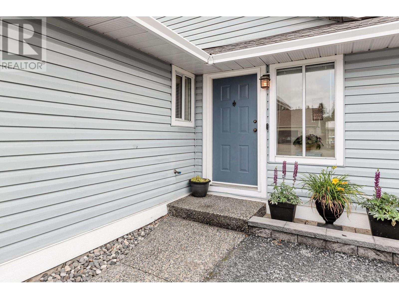 11588 Miller Street, Maple Ridge, British Columbia  V2X 0P2 - Photo 2 - R2811189