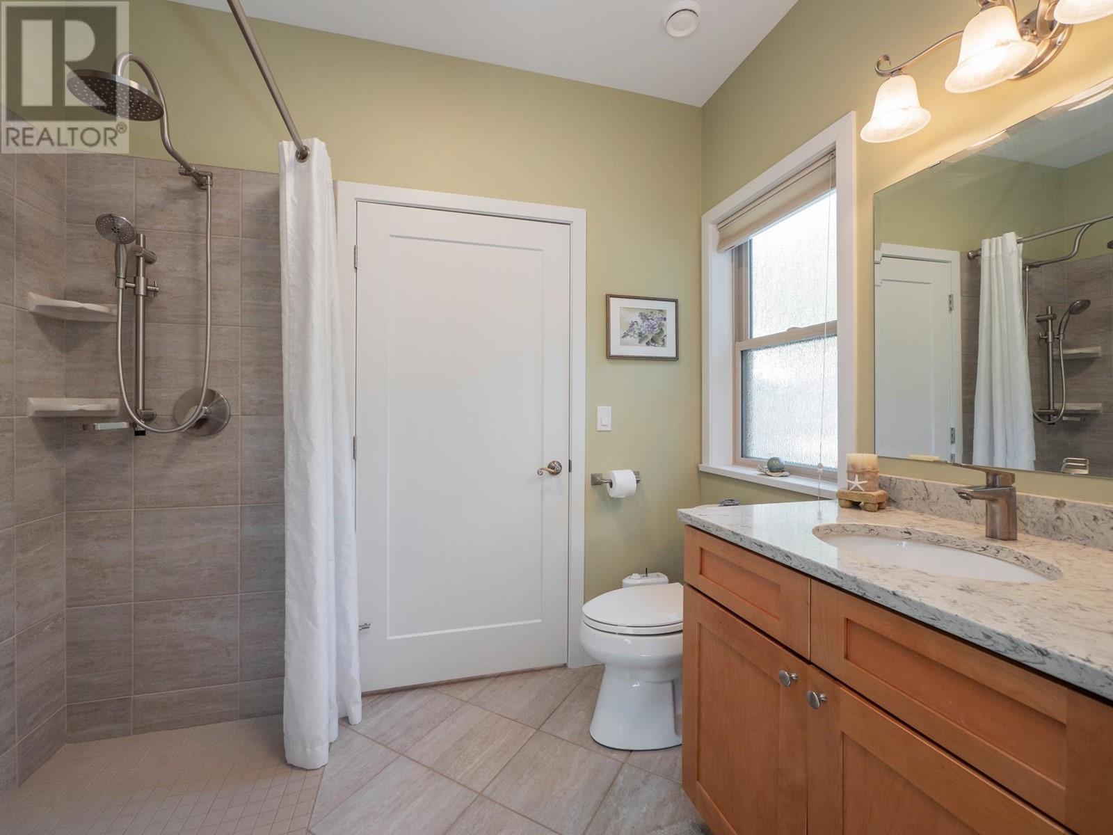 6682 Sunshine Coast Highway, Sechelt, British Columbia  V0N 3A8 - Photo 15 - R2811207