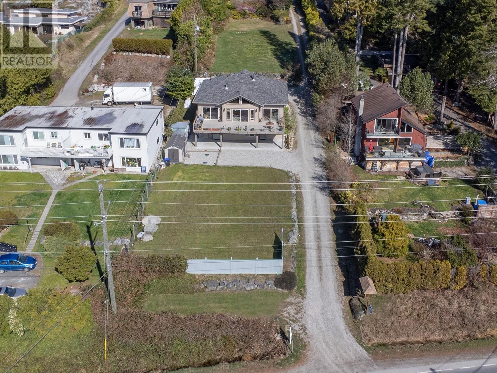 6682 Sunshine Coast Highway, Sechelt, British Columbia  V0N 3A8 - Photo 31 - R2811207