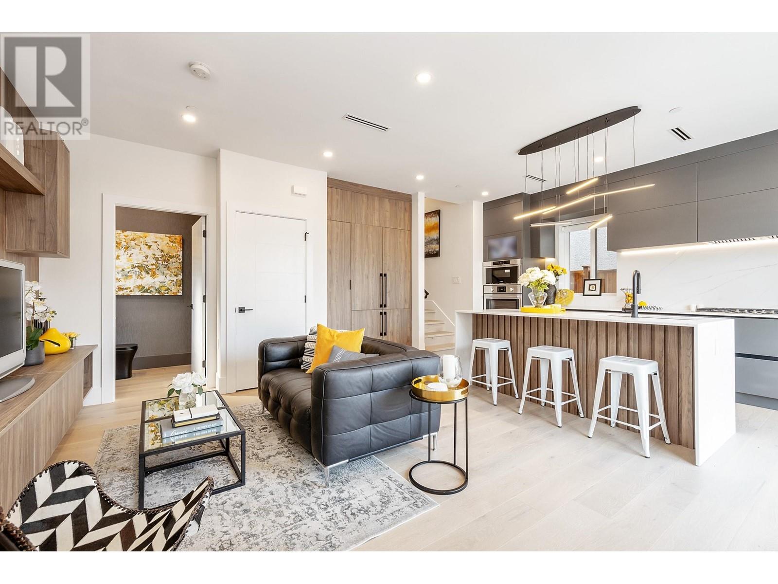 2040 Mannering Avenue, Vancouver, British Columbia  V5N 3C3 - Photo 4 - R2811252