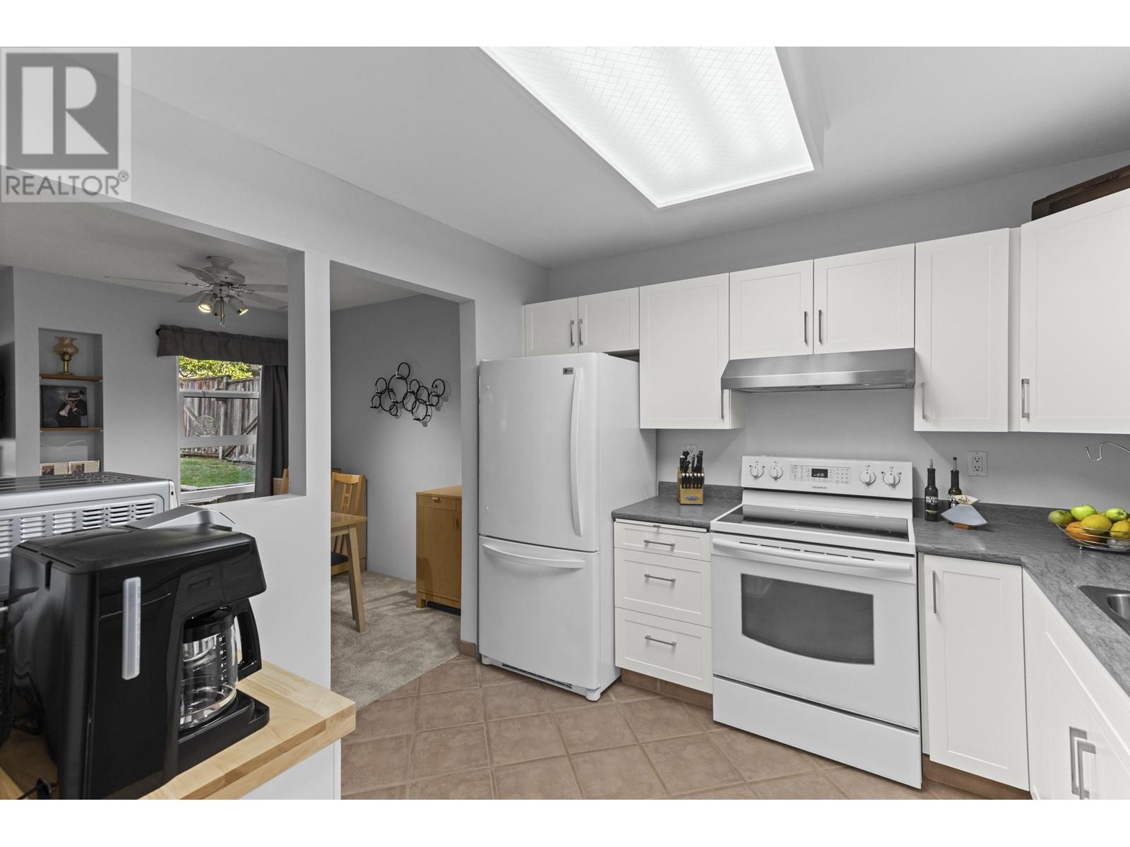 44 900 W 17th Street, North Vancouver, British Columbia  V7P 3K5 - Photo 3 - R2811264