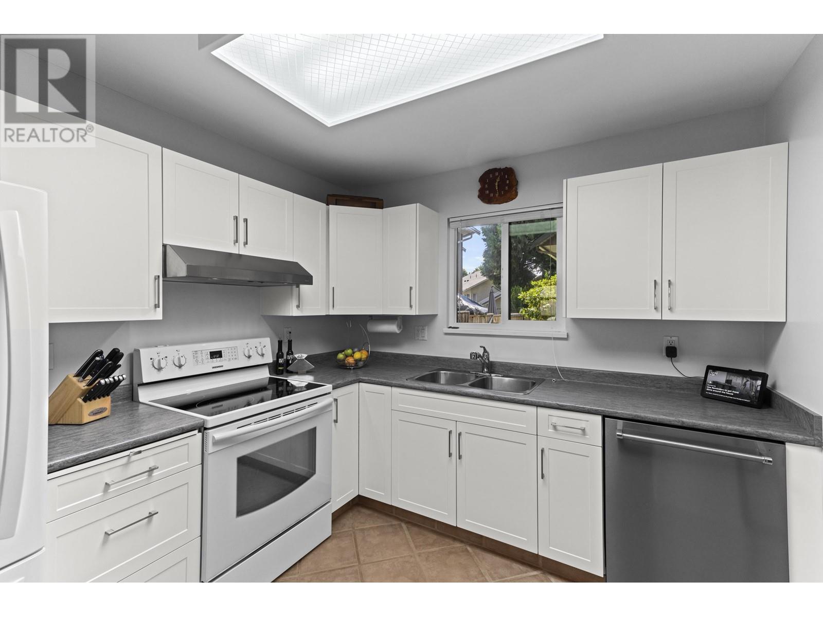 44 900 W 17th Street, North Vancouver, British Columbia  V7P 3K5 - Photo 5 - R2811264