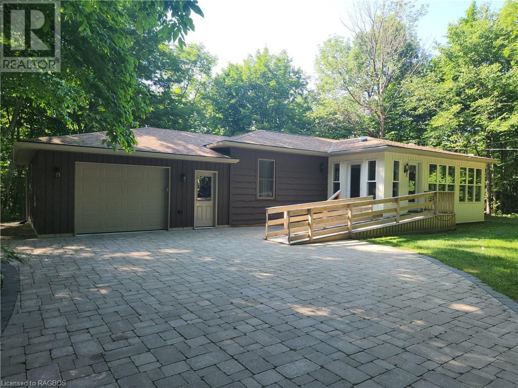 86 Moore Street, Lion's Head, Ontario  N0H 1W0 - Photo 45 - 40447871