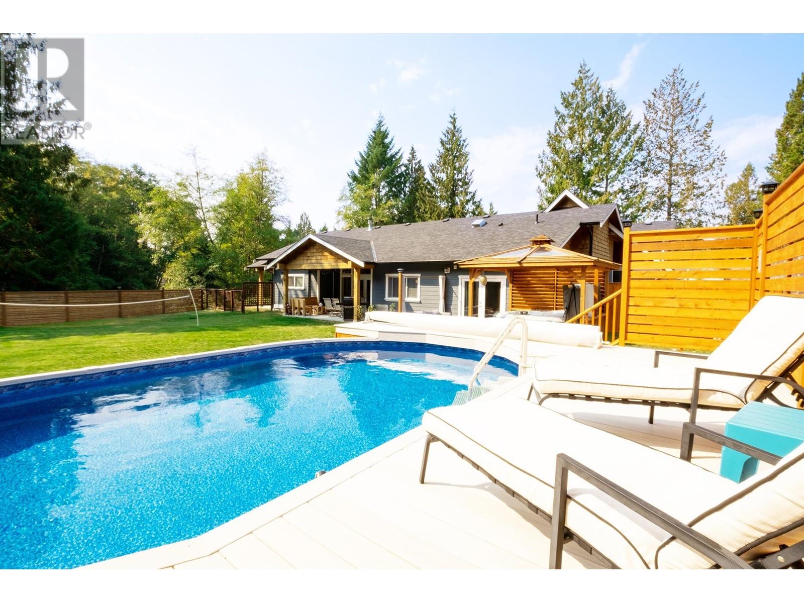 426 Solaz Place, Gibsons, British Columbia  V0N 1V5 - Photo 31 - R2811312