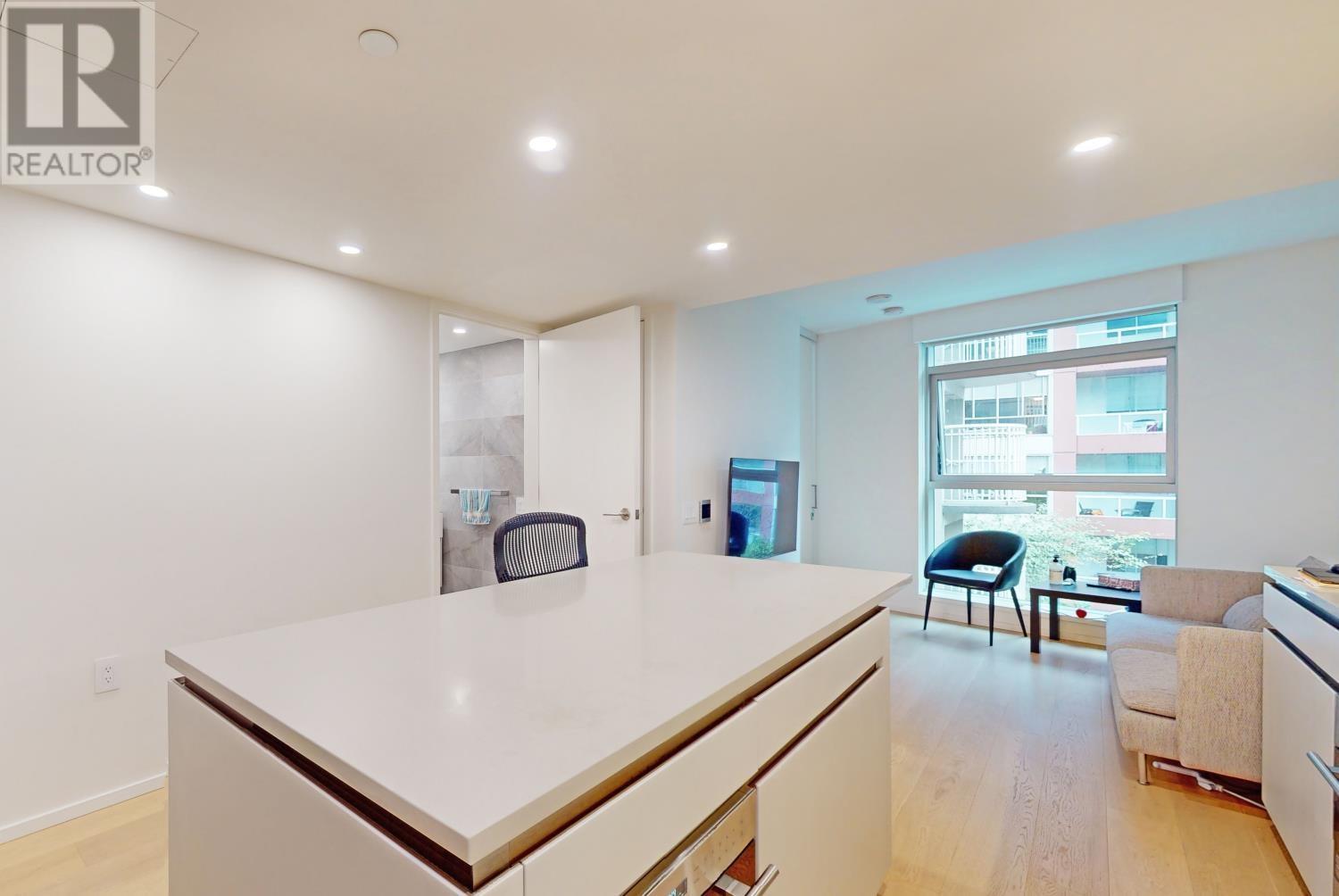 407 889 Pacific Street, Vancouver, British Columbia  V6Z 1C3 - Photo 4 - R2811292