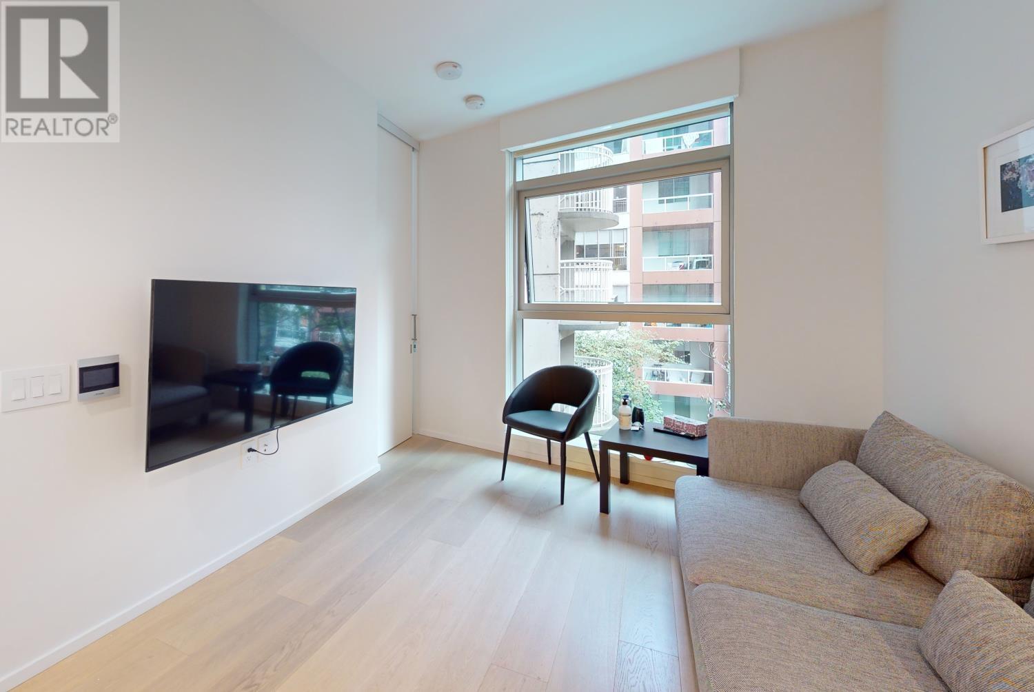 407 889 Pacific Street, Vancouver, British Columbia  V6Z 1C3 - Photo 2 - R2811292