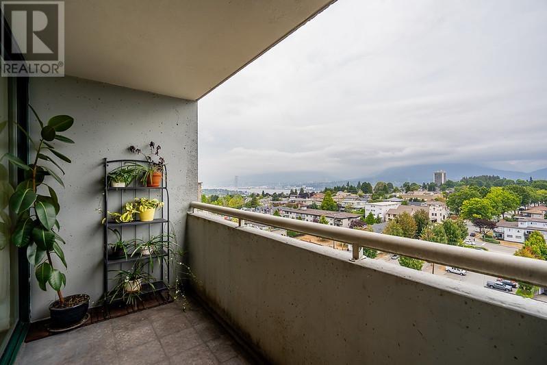1405 3920 Hastings Street, Burnaby, British Columbia  V5C 6C7 - Photo 4 - R2811358