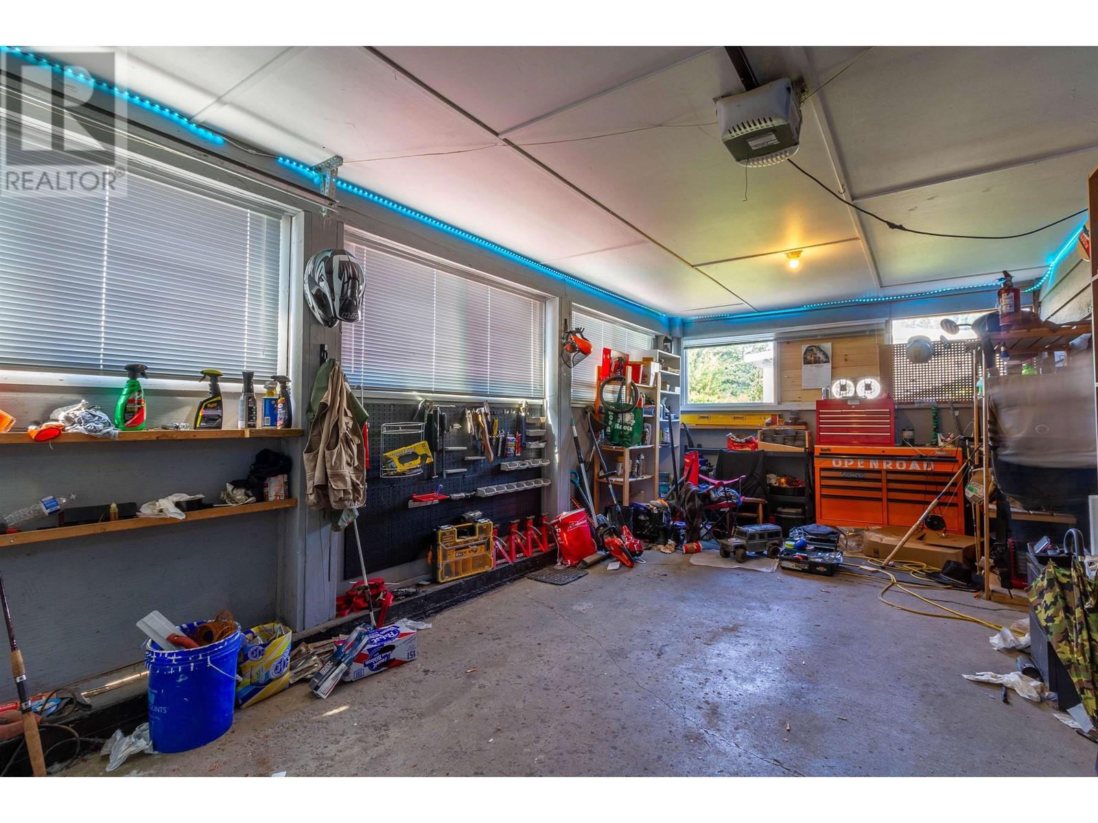 406 Schoolhouse Street, Coquitlam, British Columbia  V3K 4Y6 - Photo 10 - R2811350