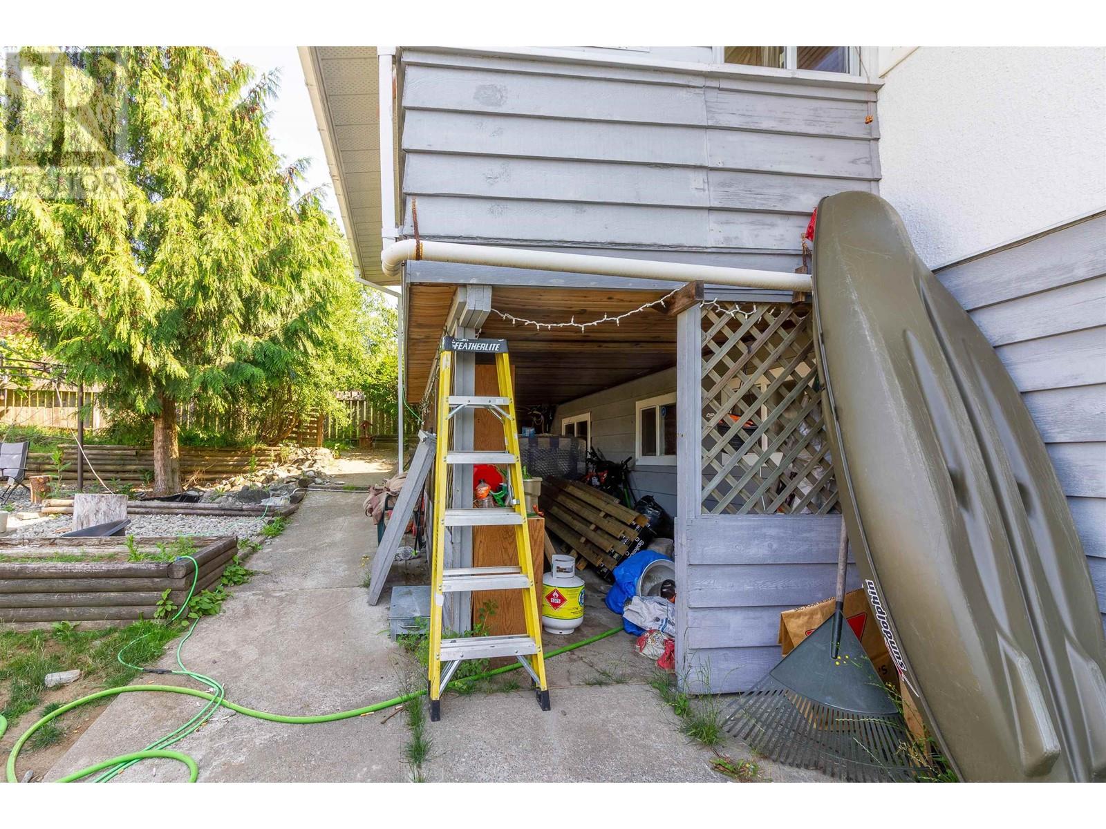 406 Schoolhouse Street, Coquitlam, British Columbia  V3K 4Y6 - Photo 13 - R2811350