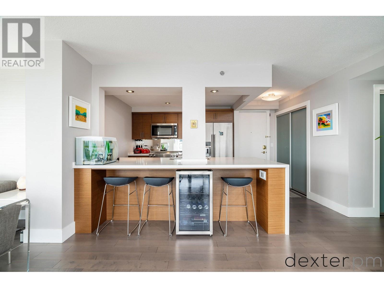 1703 289 Drake Street, Vancouver, British Columbia  V6B 5Z5 - Photo 4 - R2811368