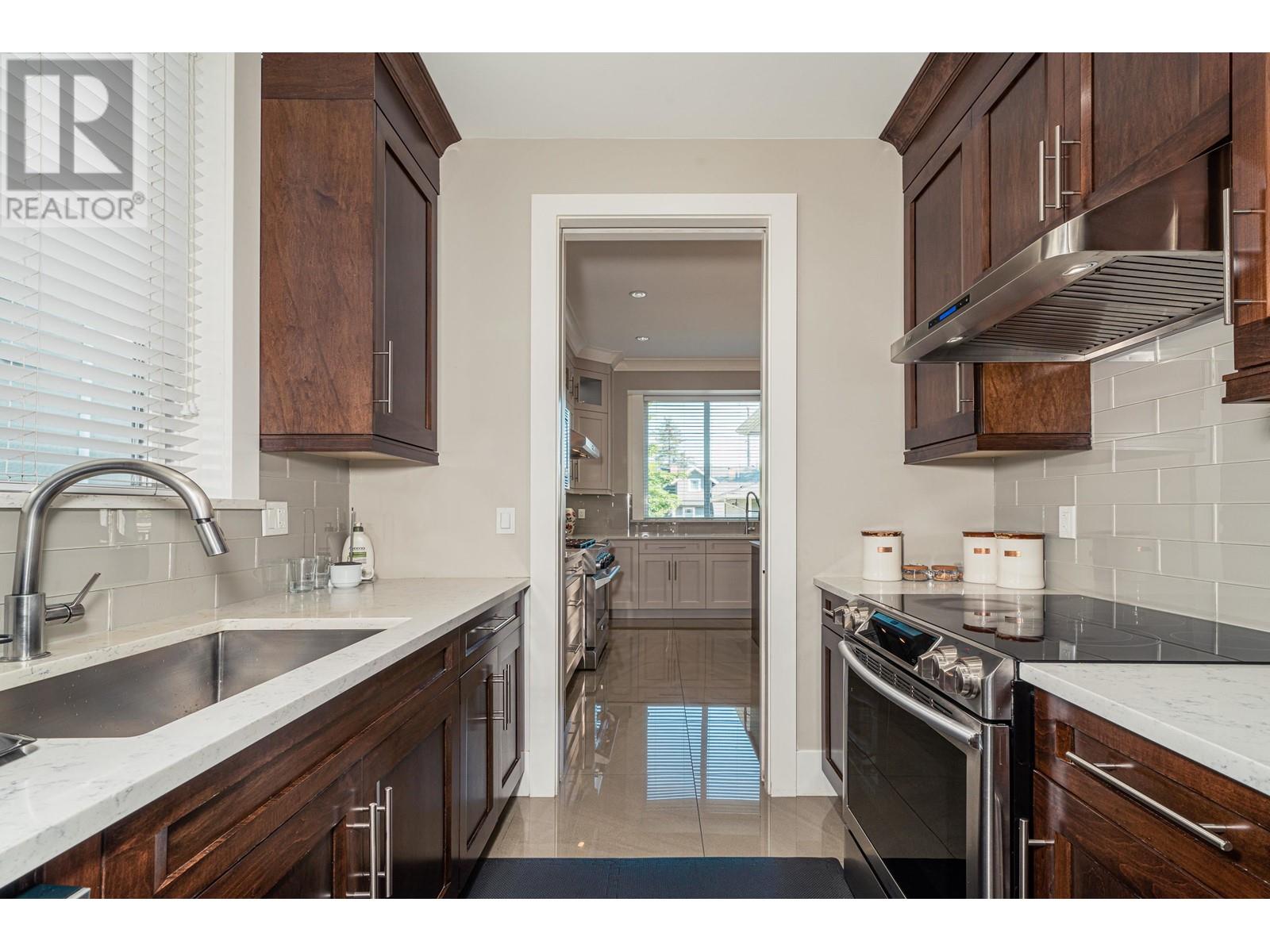 816 Edinburgh Street, New Westminster, British Columbia  V3M 2V3 - Photo 16 - R2811360