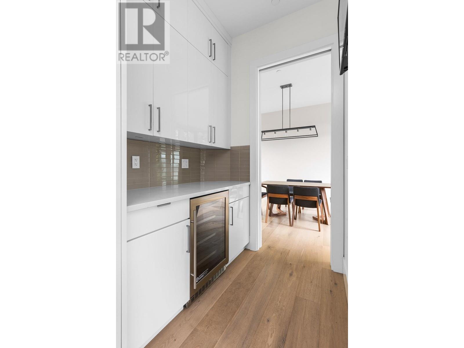 2008 W 58th Avenue, Vancouver, British Columbia  V6P 1X4 - Photo 9 - R2811081