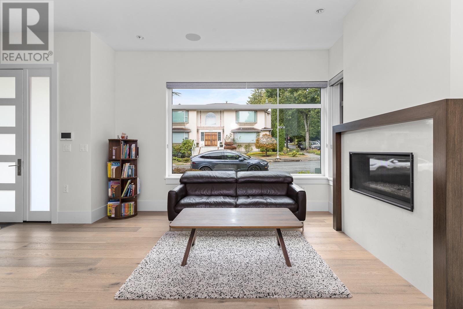2008 W 58th Avenue, Vancouver, British Columbia  V6P 1X4 - Photo 6 - R2811081