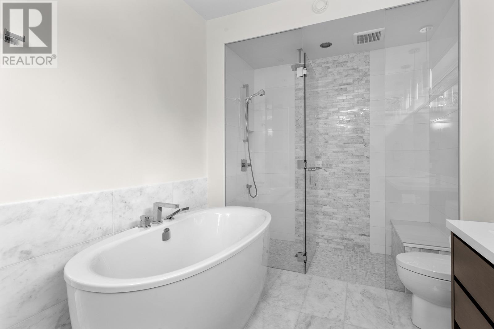 2008 W 58th Avenue, Vancouver, British Columbia  V6P 1X4 - Photo 20 - R2811081