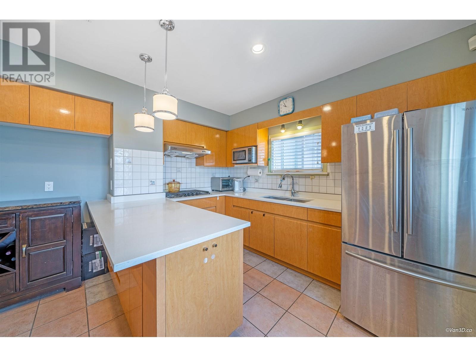 3217 E 29th Avenue, Vancouver, British Columbia  V5R 1W4 - Photo 8 - R2810840