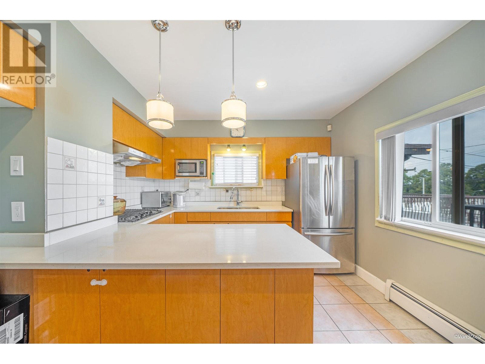 3217 E 29th Avenue, Vancouver, British Columbia  V5R 1W4 - Photo 11 - R2810840