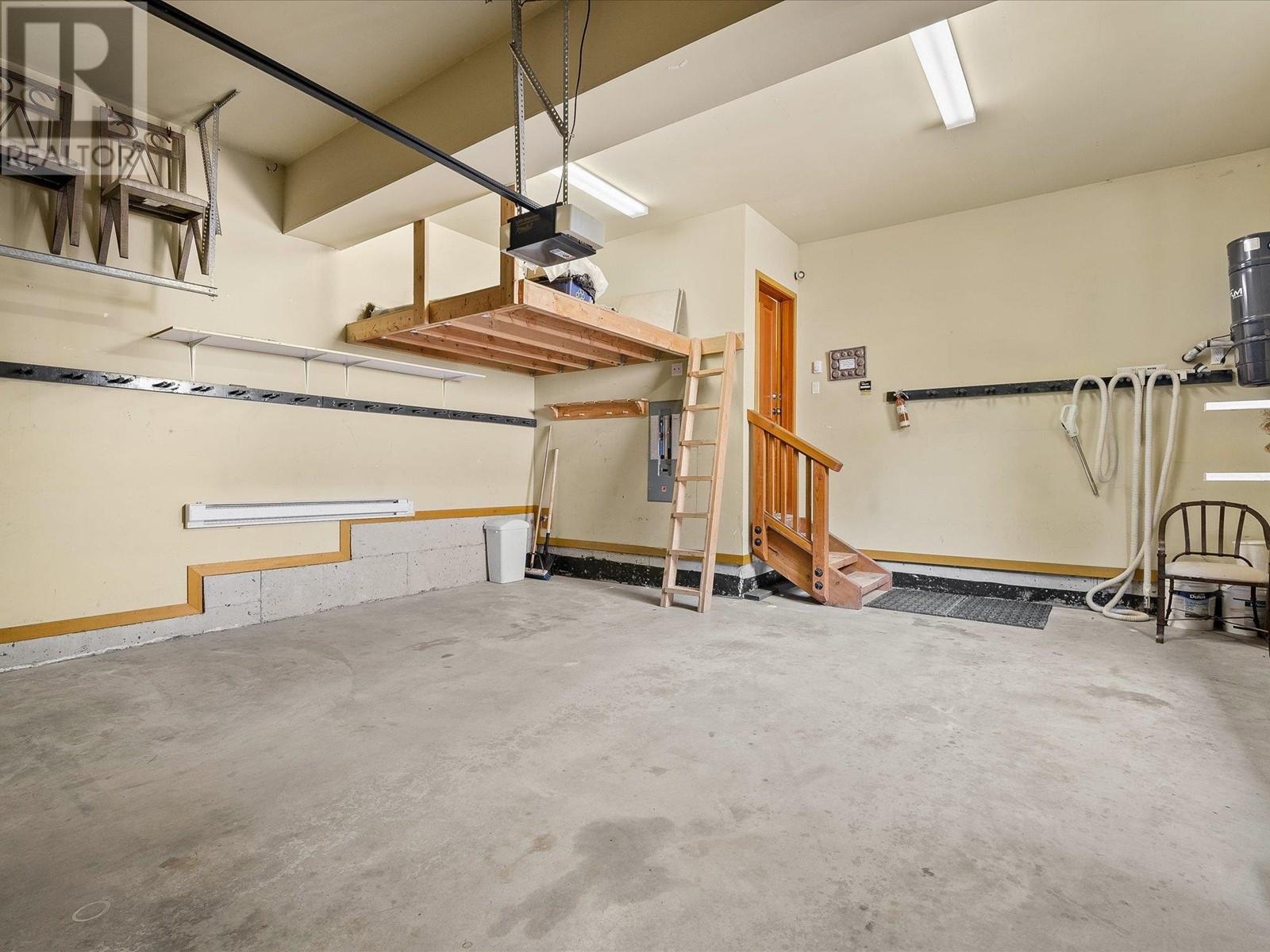 8107 Muirfield Crescent, Whistler, British Columbia  V8E 1J7 - Photo 29 - R2811387