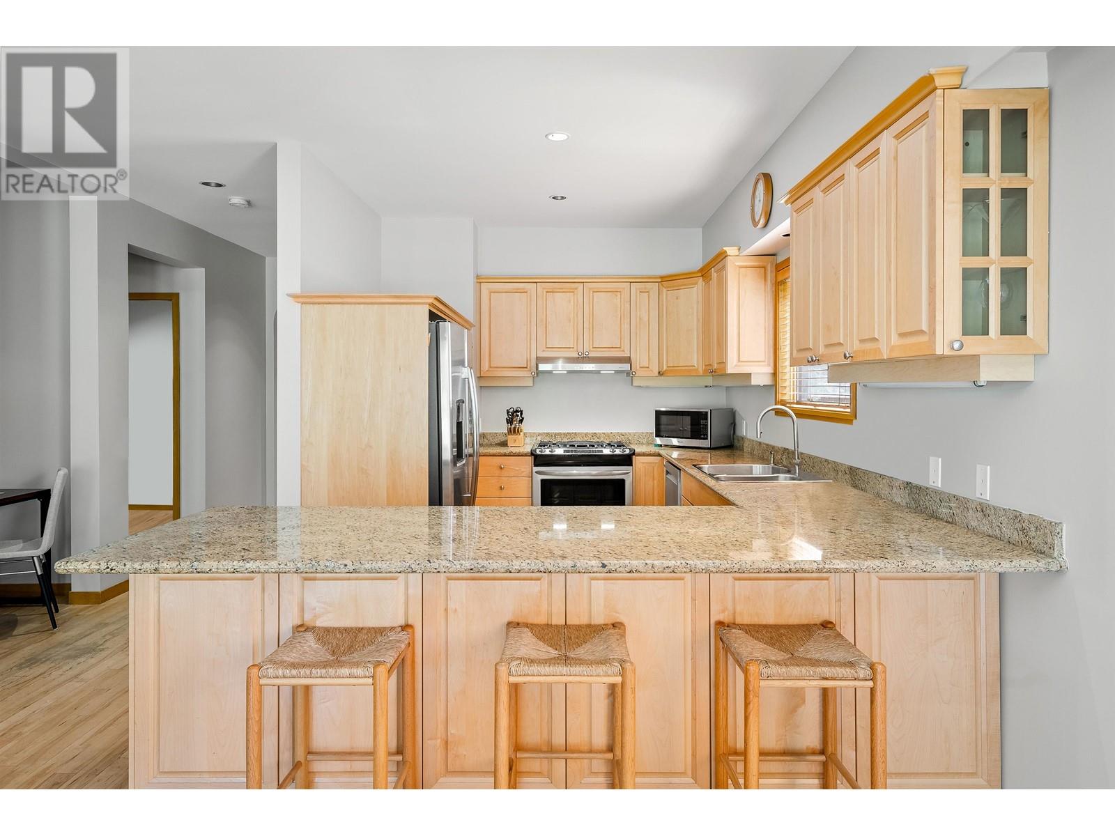 8107 Muirfield Crescent, Whistler, British Columbia  V8E 1J7 - Photo 8 - R2811387