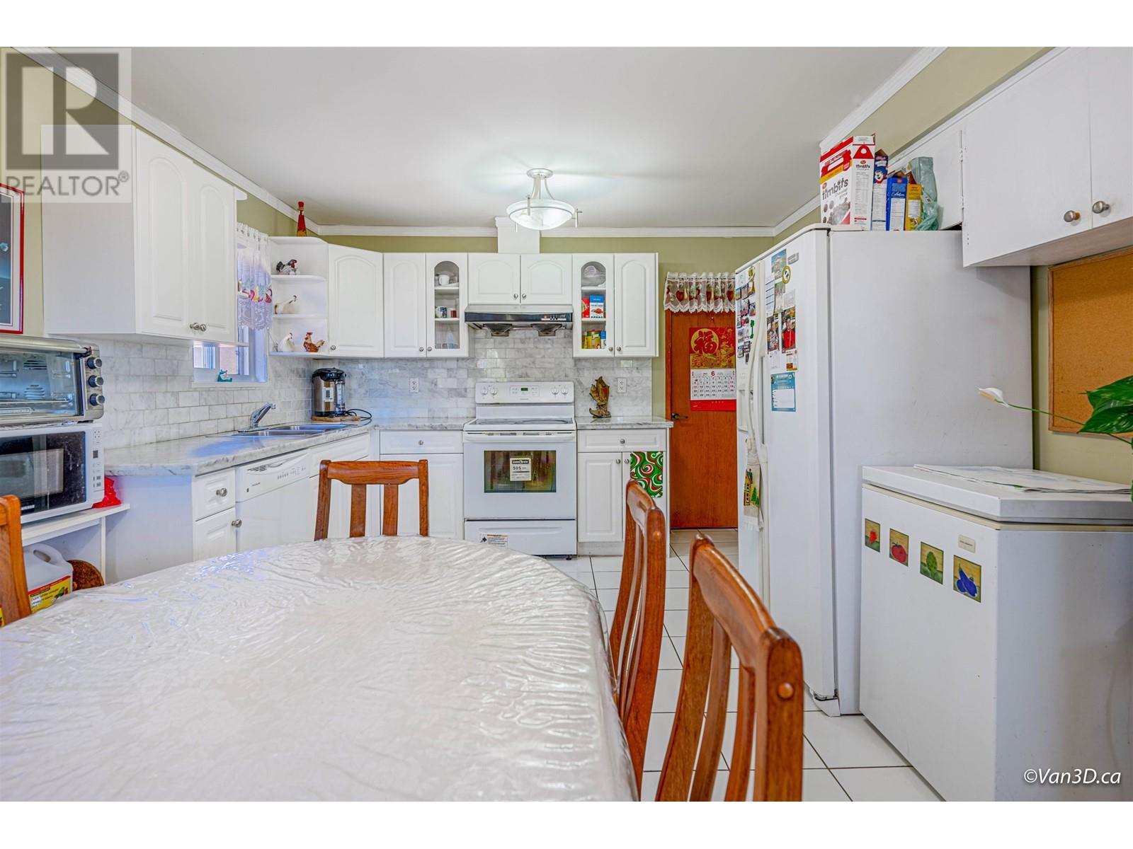 6325 Knight Street, Vancouver, British Columbia  V5P 2V9 - Photo 15 - R2811256