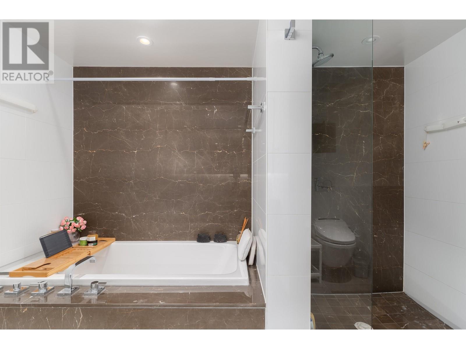 1001 1561 W 57th Avenue, Vancouver, British Columbia  V6P 0H5 - Photo 15 - R2811097