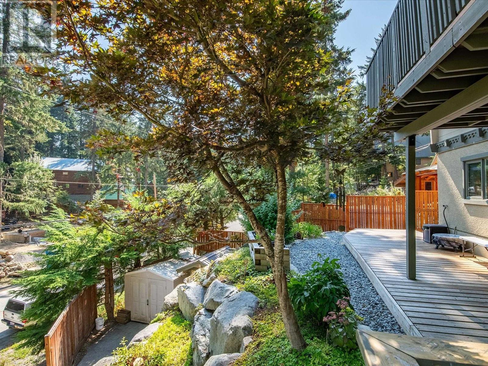 9359 Emerald Drive, Whistler, British Columbia  V8E 0G5 - Photo 2 - R2811440