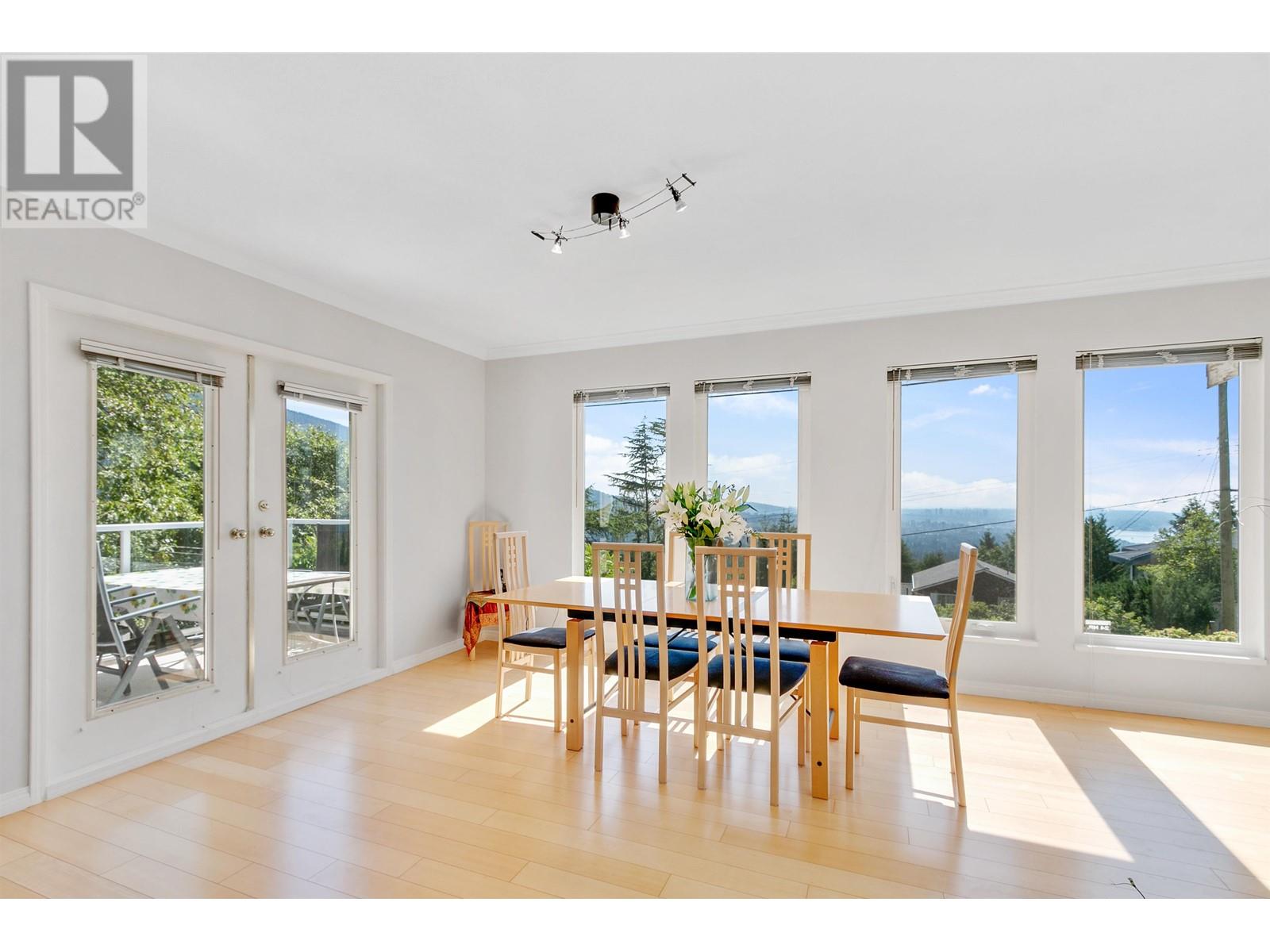 530 Craigmohr Drive, West Vancouver, British Columbia  V7S 1W6 - Photo 7 - R2811021